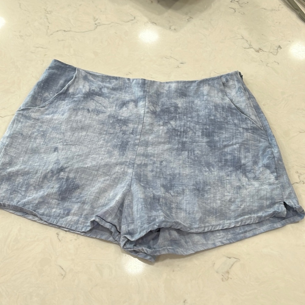 Honey Bella Lined Shorts Side Zipper Pockets